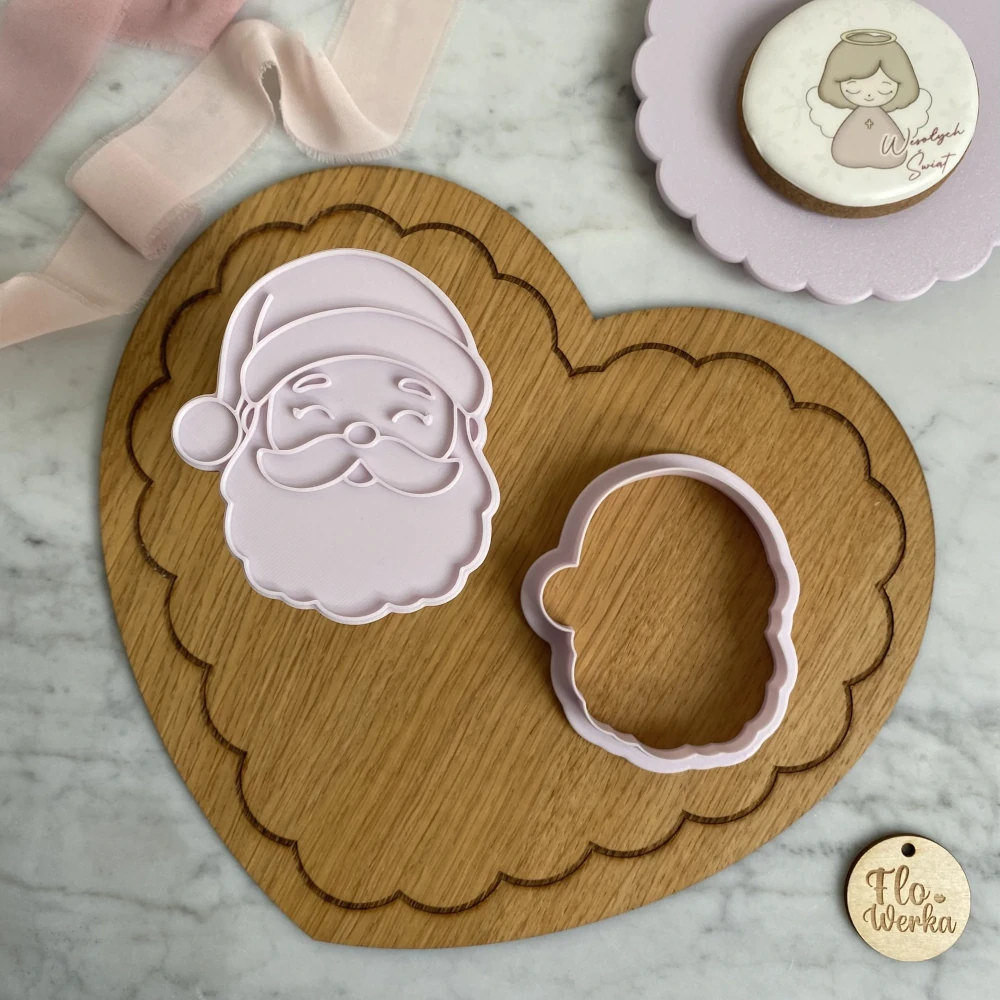 Świąteczna Wykrawaczka 3D ze Stemplem „Brodaty Mikołaj” 9 cm – FloWerka