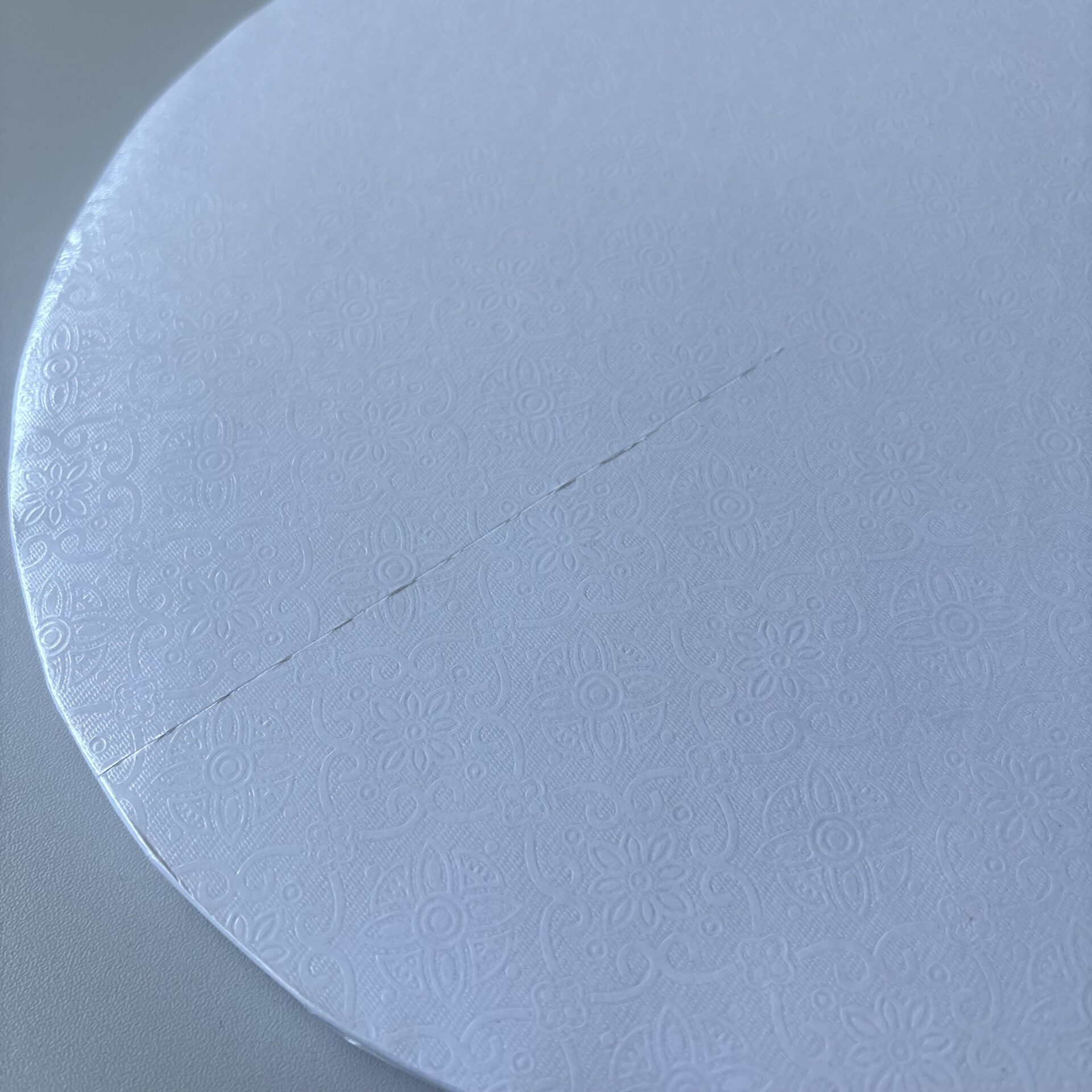 Podkład pod tort okrągły Biały Ø 25 cm, h 1 cm - PC Julita OUTLET - obrazek 2