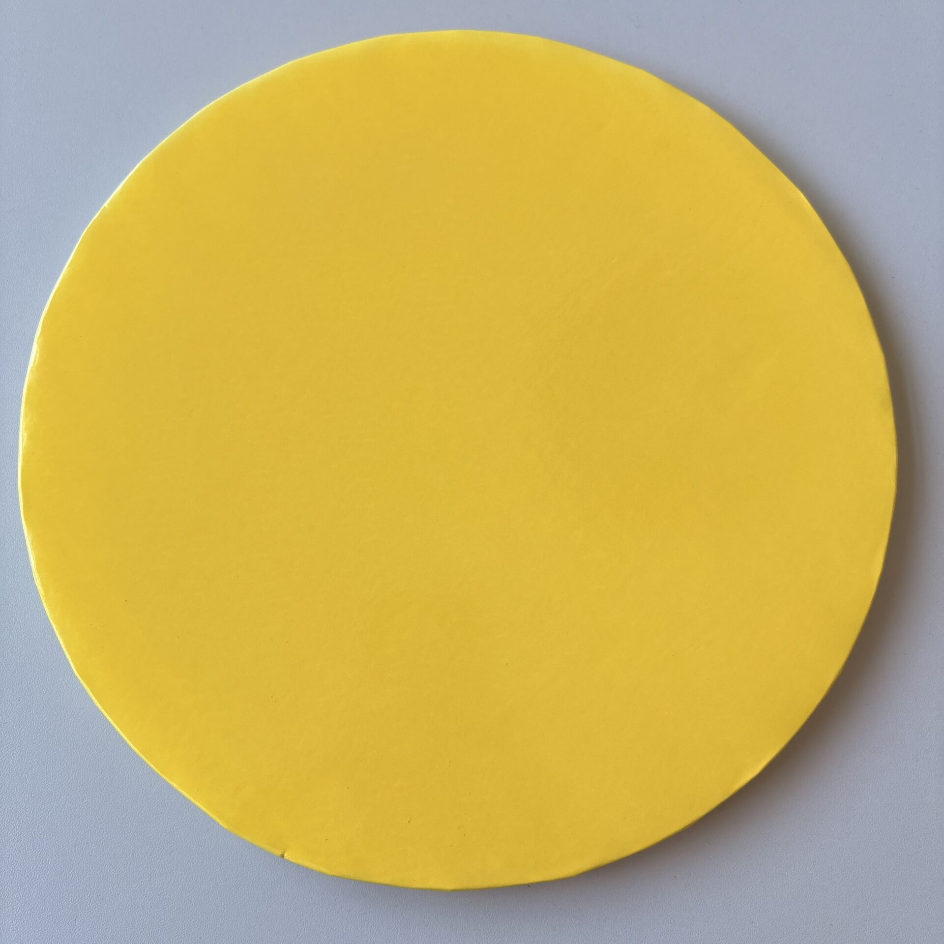 Podkład pod tort okrągły Żółty Ø 25 cm, h 1 cm - PC Julita (OUTLET)