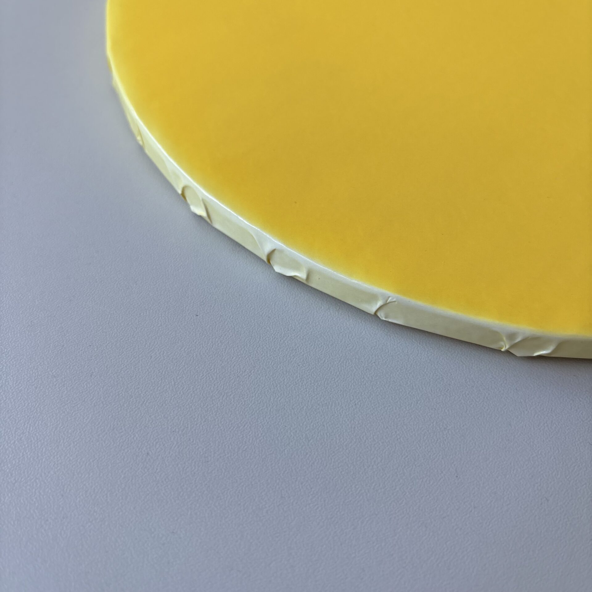 Podkład pod tort okrągły Żółty Ø 25 cm, h 1 cm - PC Julita (OUTLET) - obrazek 2